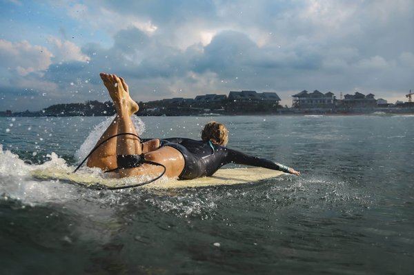 Quel est le meilleur moment pour surfer à Bali ?